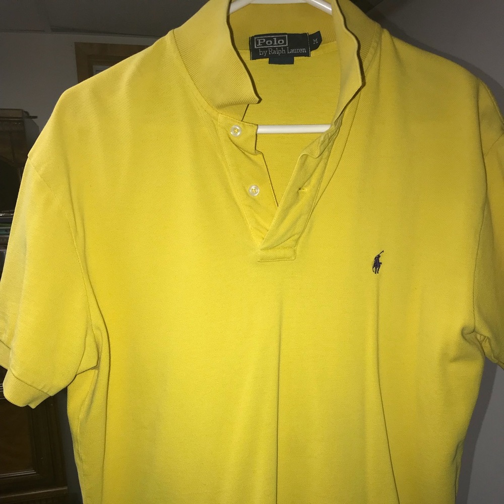 Men’s polo Medium shirt good condition